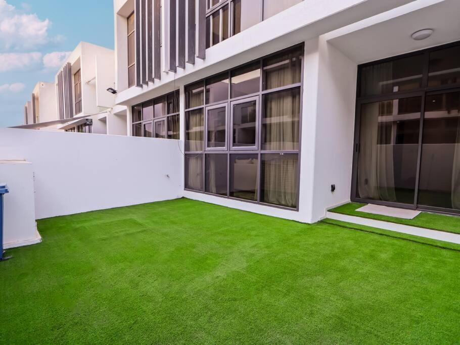 Fully Furnished With Terrace And Balcony Dubai